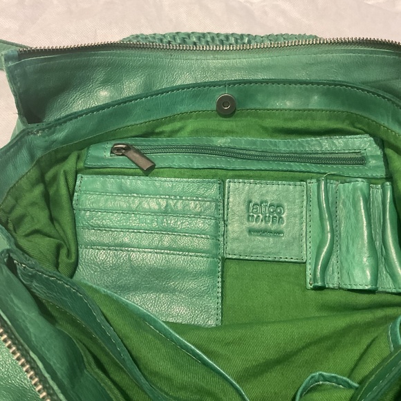 Latico Roam crossbody - Picture 8 of 8